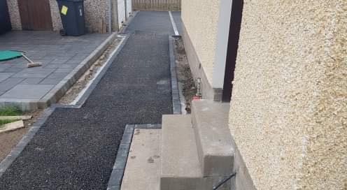 New Tarmac Driveway with Charcoal Monoblock Edging and Aqua Channel Drainage