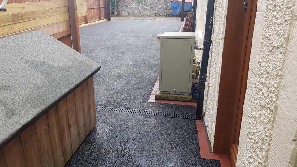 New Tarmac Driveway with Red Monoblock Edging, Drainage & Fenceposts