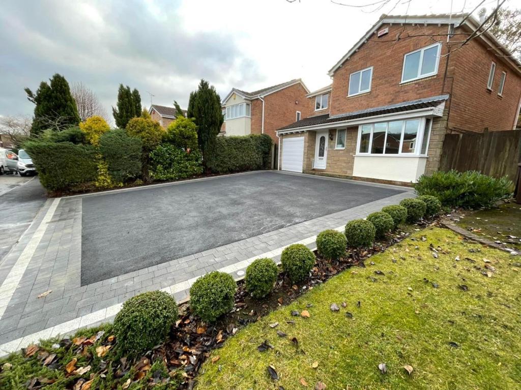 Tarmac Driveway with Spotlights in Balerno Edinburgh