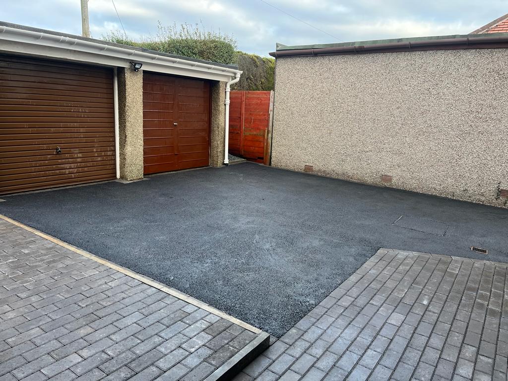 New Tarmac Driveway & Charcoal Block Paving Patio