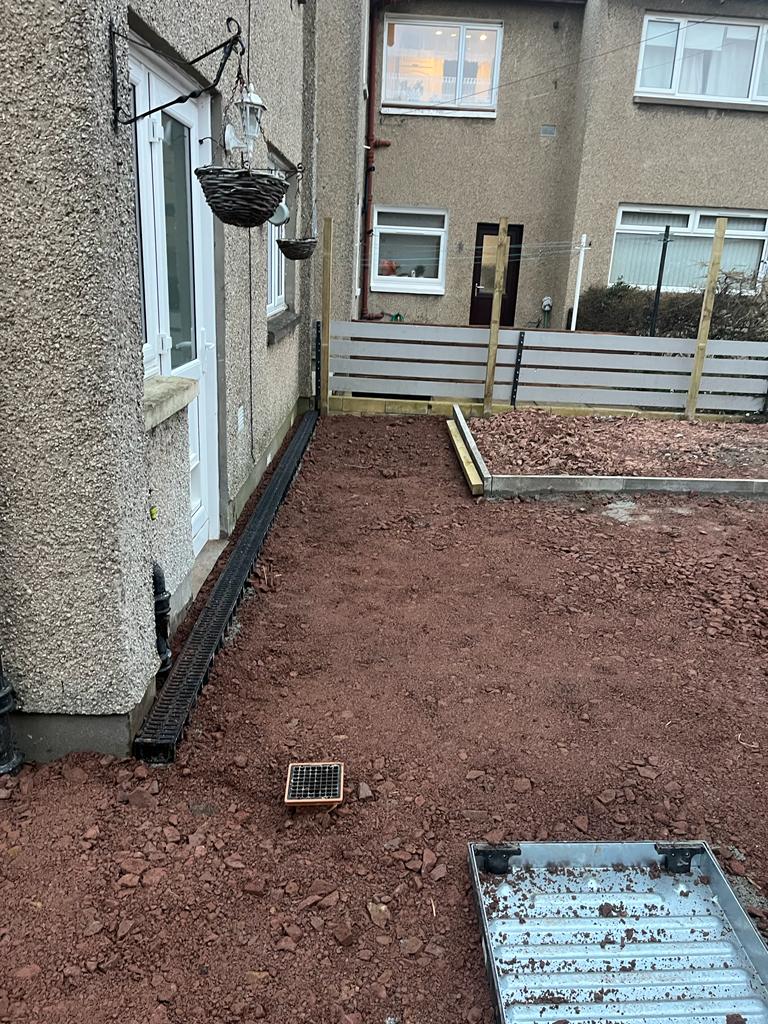 Edinburgh New Tarmac Driveway & Charcoal Block Paving Patio